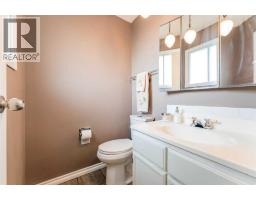680 Wallace Drive, Carstairs, AB T0M0N0 Photo 21