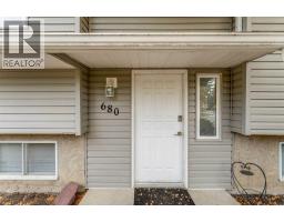 680 Wallace Drive, Carstairs, AB T0M0N0 Photo 37