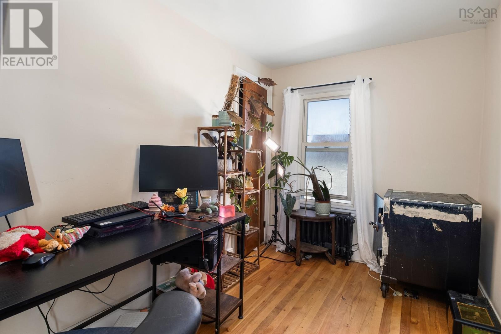 Property 36 of 43 of 610 King Street