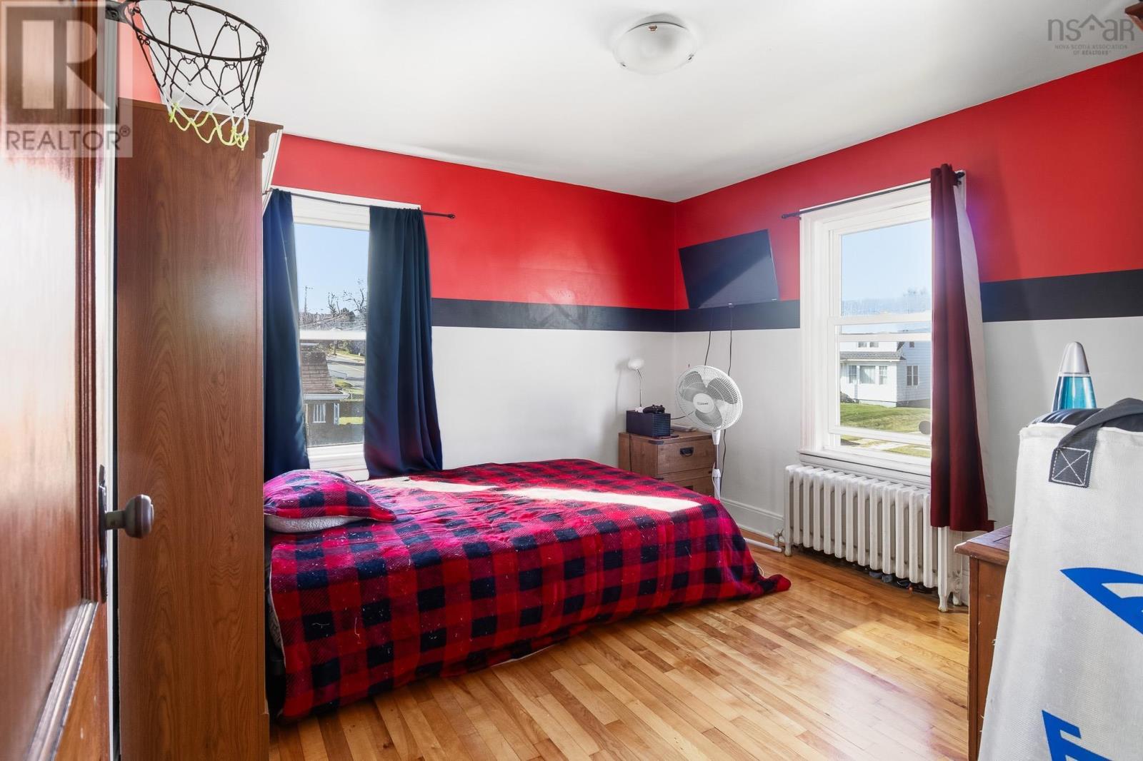 Property 33 of 43 of 610 King Street