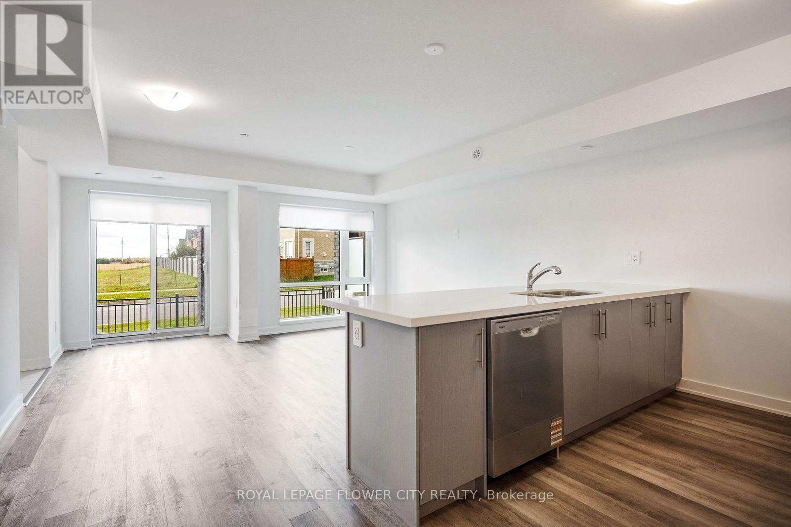 65 Romilly Avenue — photo 15