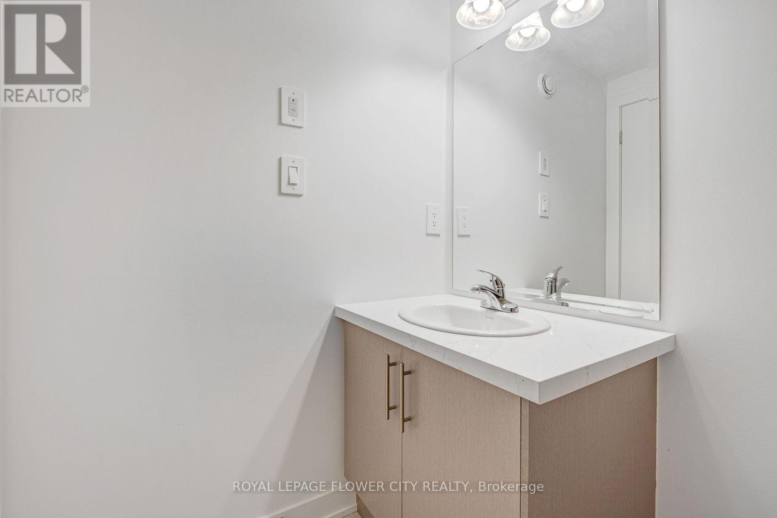 65 Romilly Avenue — photo 38