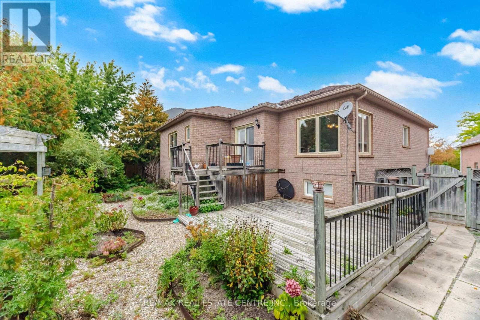 19 AMBERDALE COURT - 34
