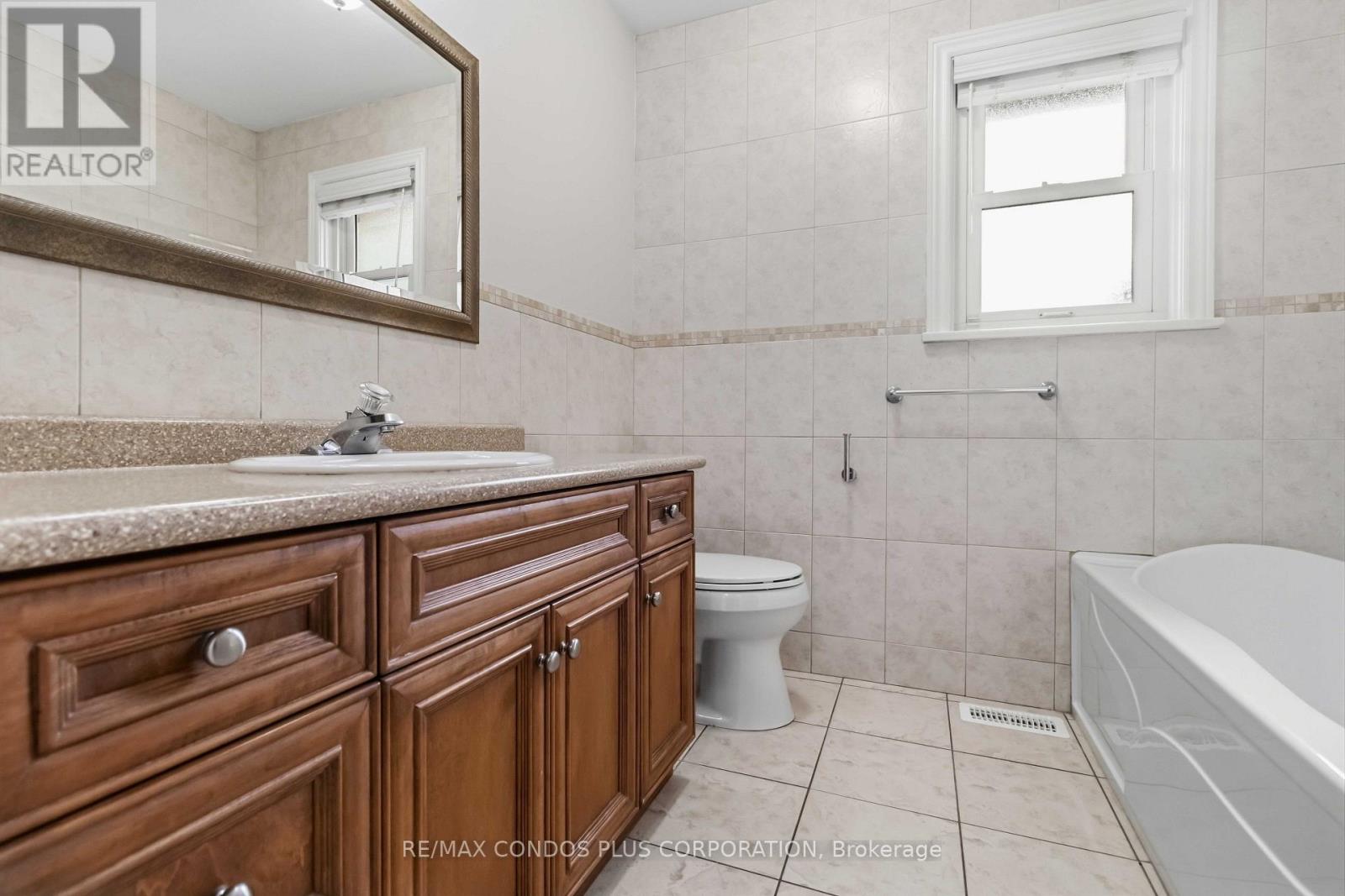 122 Wyndale Drive — photo 27