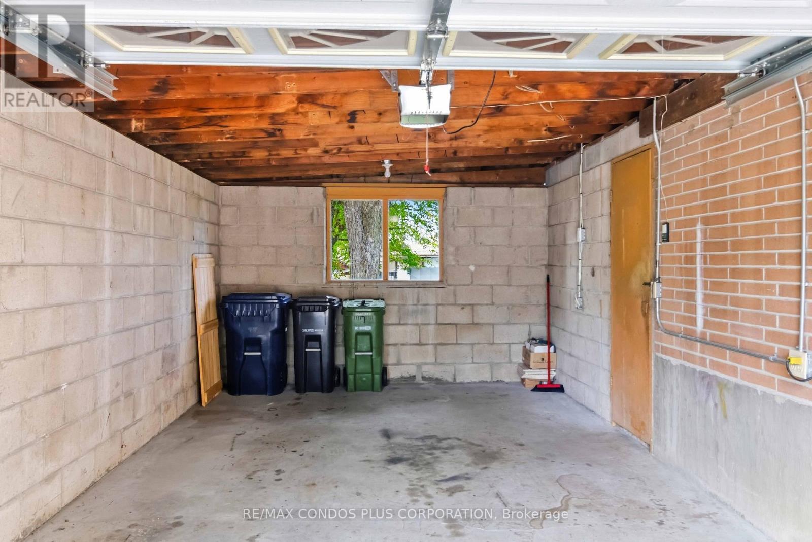 122 Wyndale Drive — photo 40