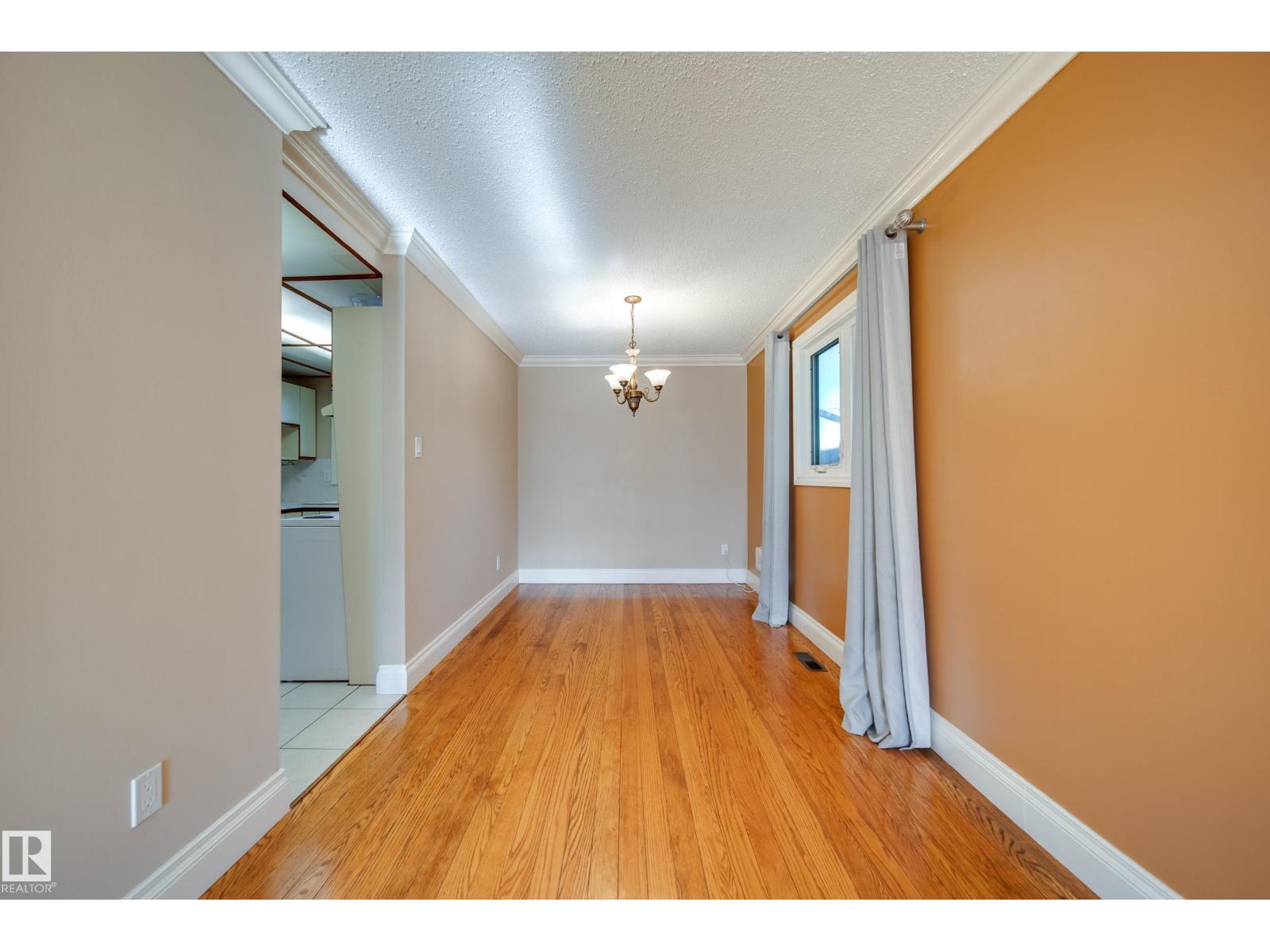 11720 158 AV NW - 14