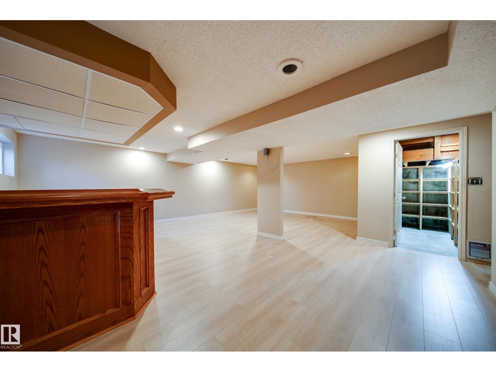 11720 158 AV NW - 54