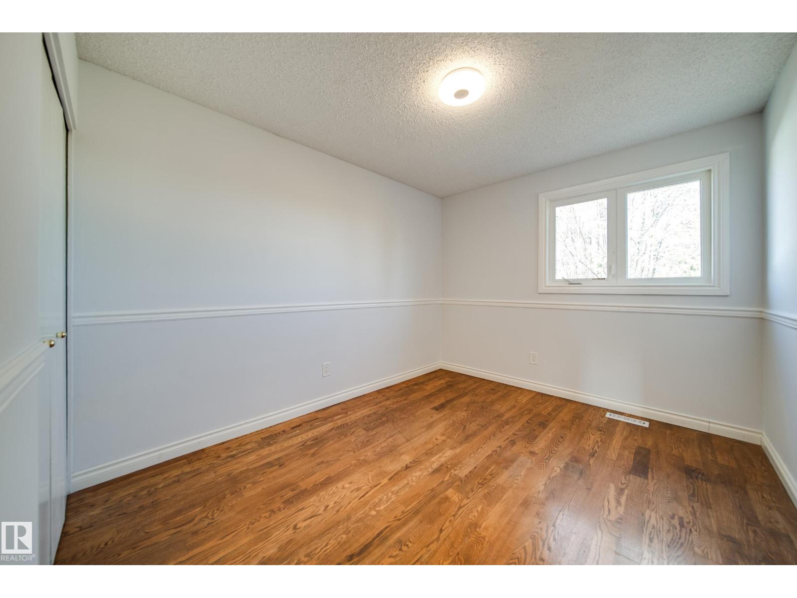 11720 158 AV NW - 44