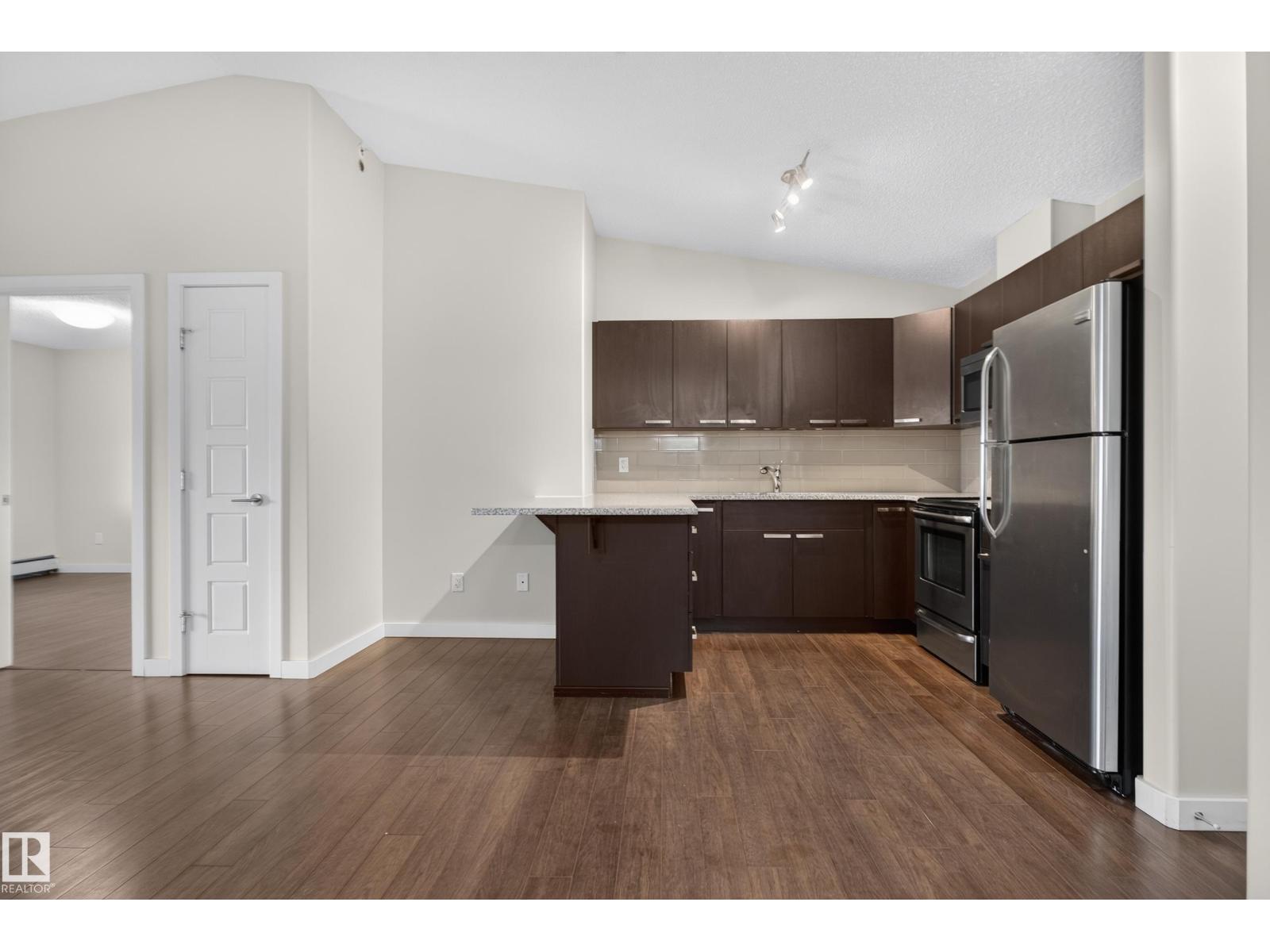 #401 14808 125 ST NW - 7