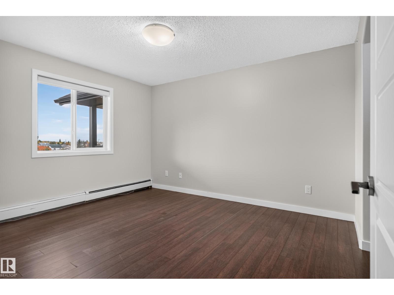 #401 14808 125 ST NW - 8