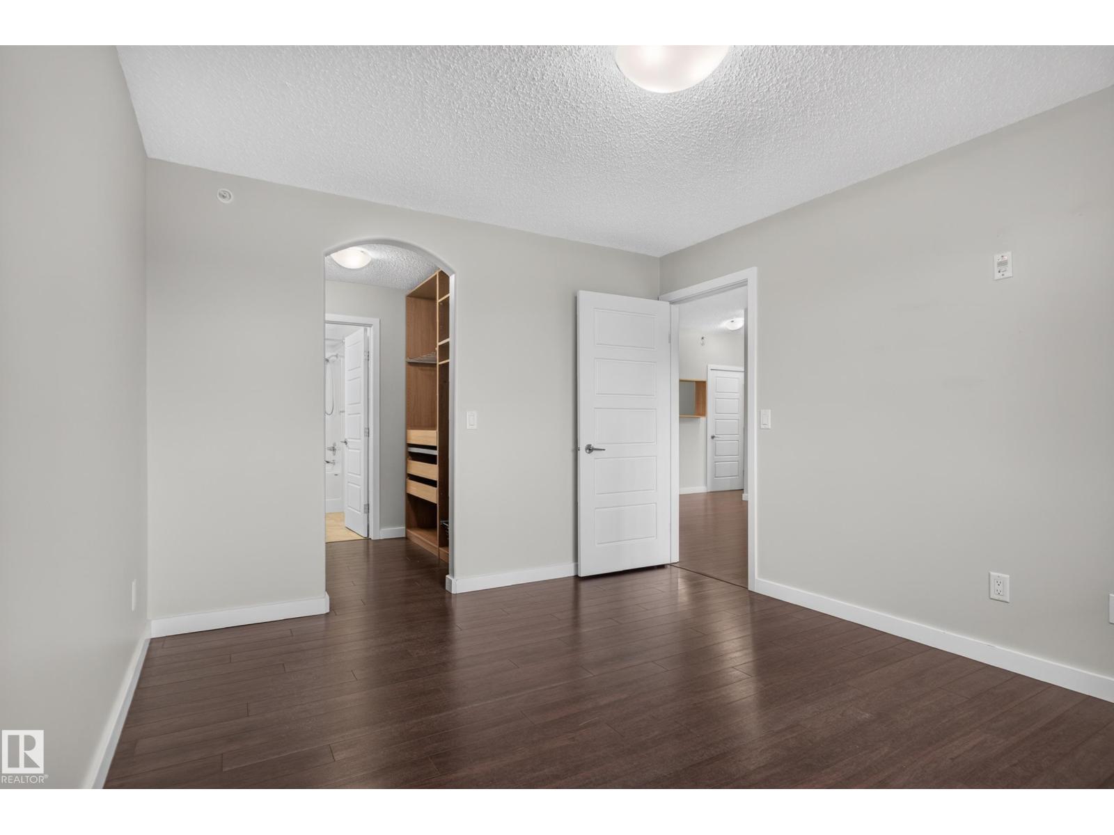 #401 14808 125 ST NW - 10