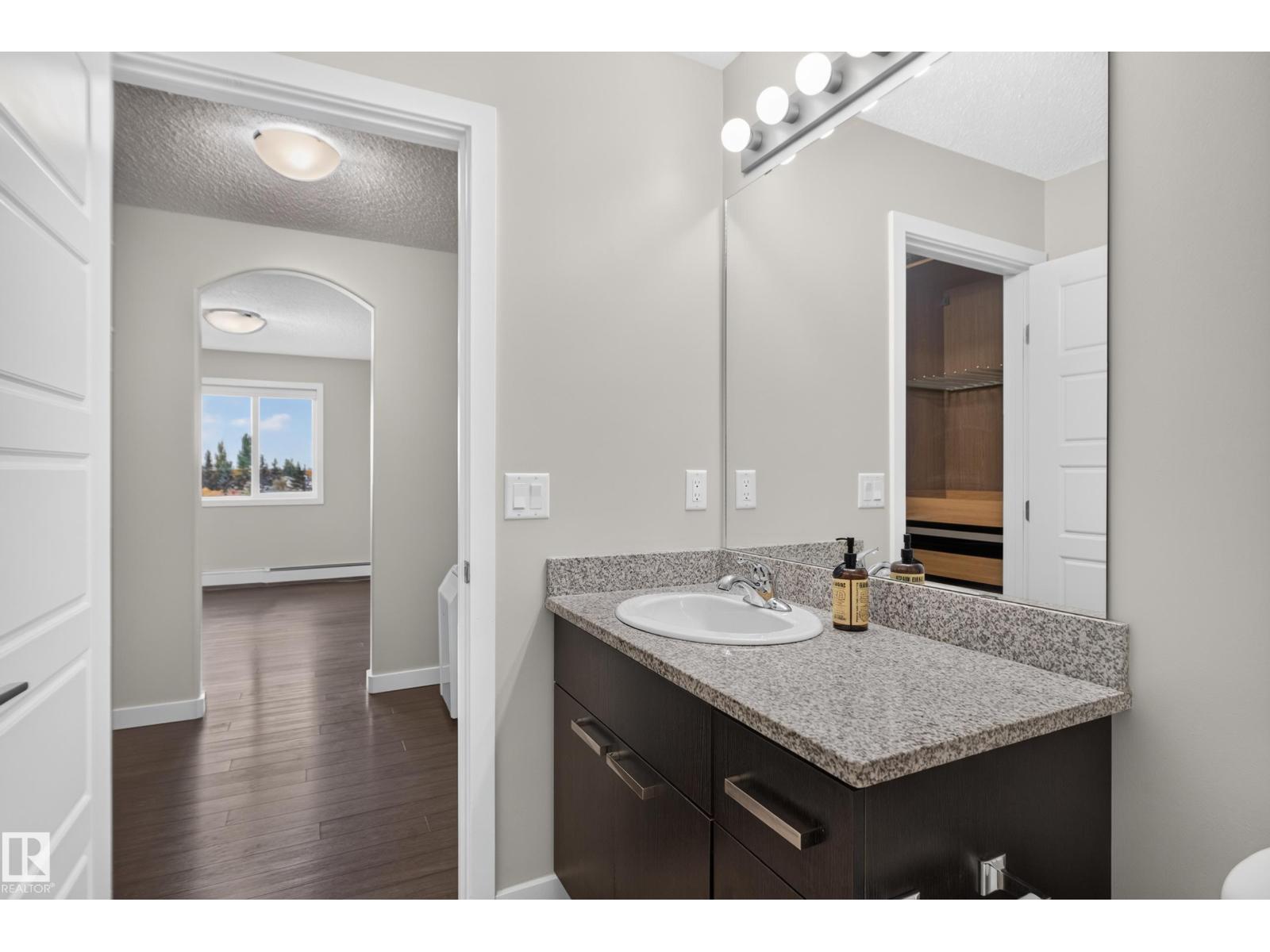 #401 14808 125 ST NW - 14