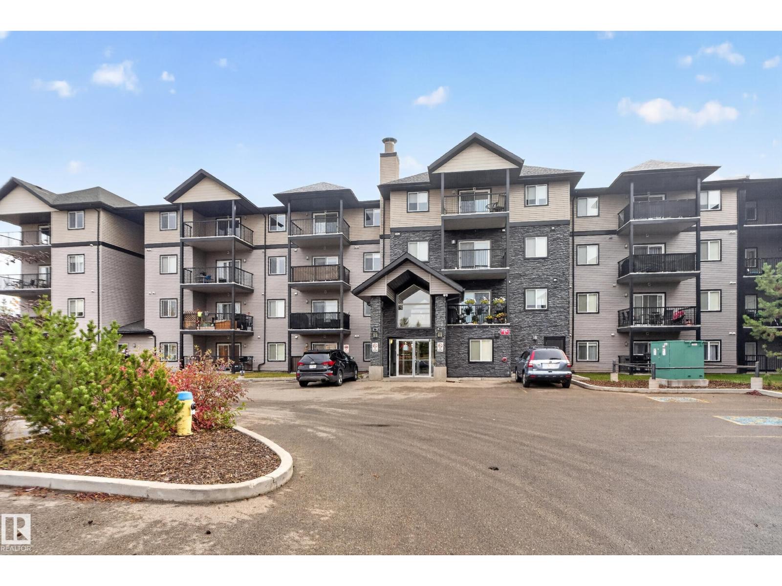 #401 14808 125 ST NW - 29