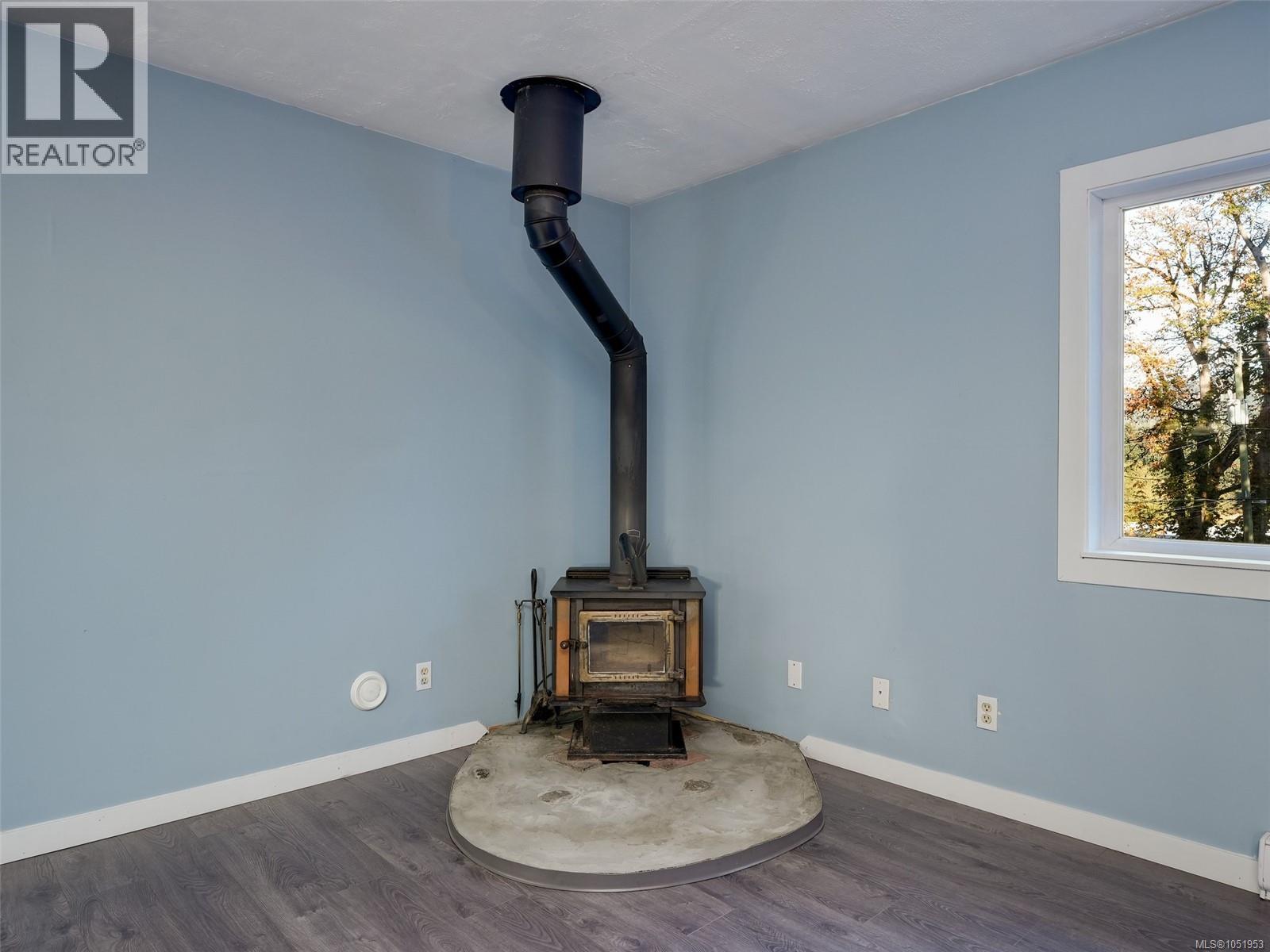 6609 Helgesen Rd - 5