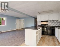6609 Helgesen Rd, Sooke, BC V9Z0V7 Photo 8