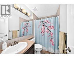 17 Kings Heights Dr  SE - photo 29