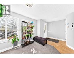 17 Kings Heights Dr  SE - photo 16
