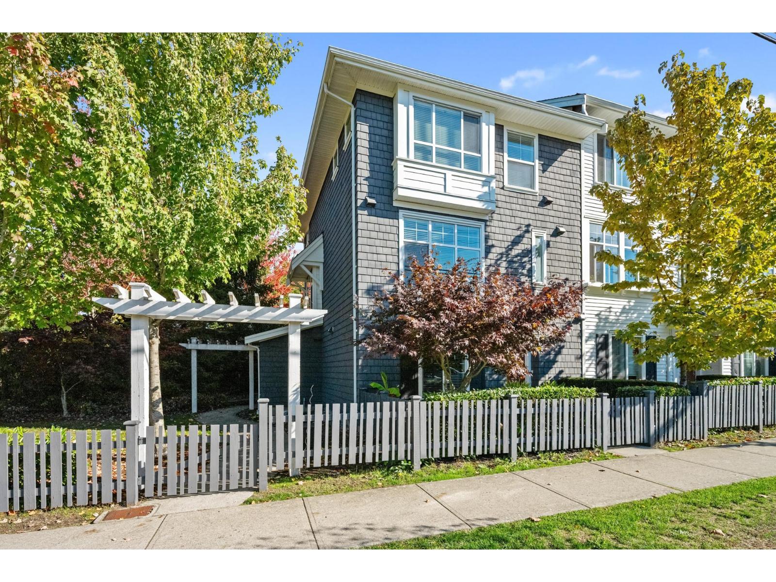 9 2550 156 STREET, Surrey - Image 1