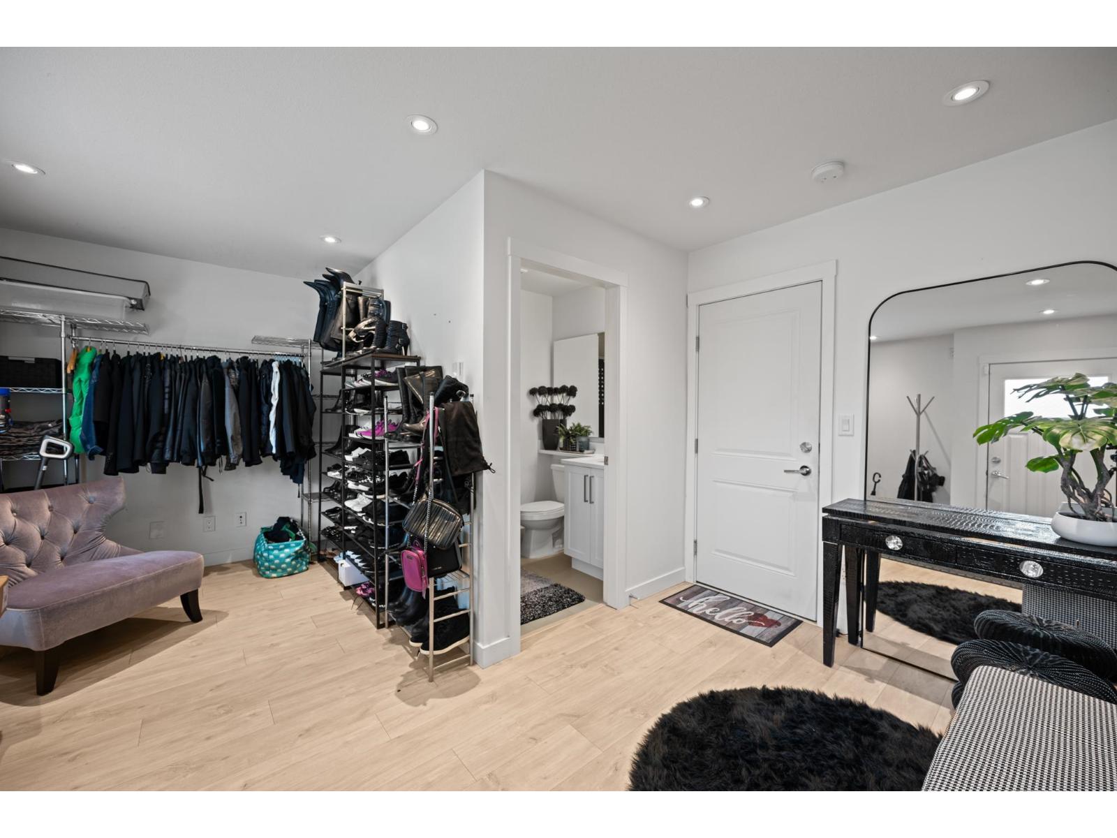 9 2550 156 STREET, Surrey - Image 1