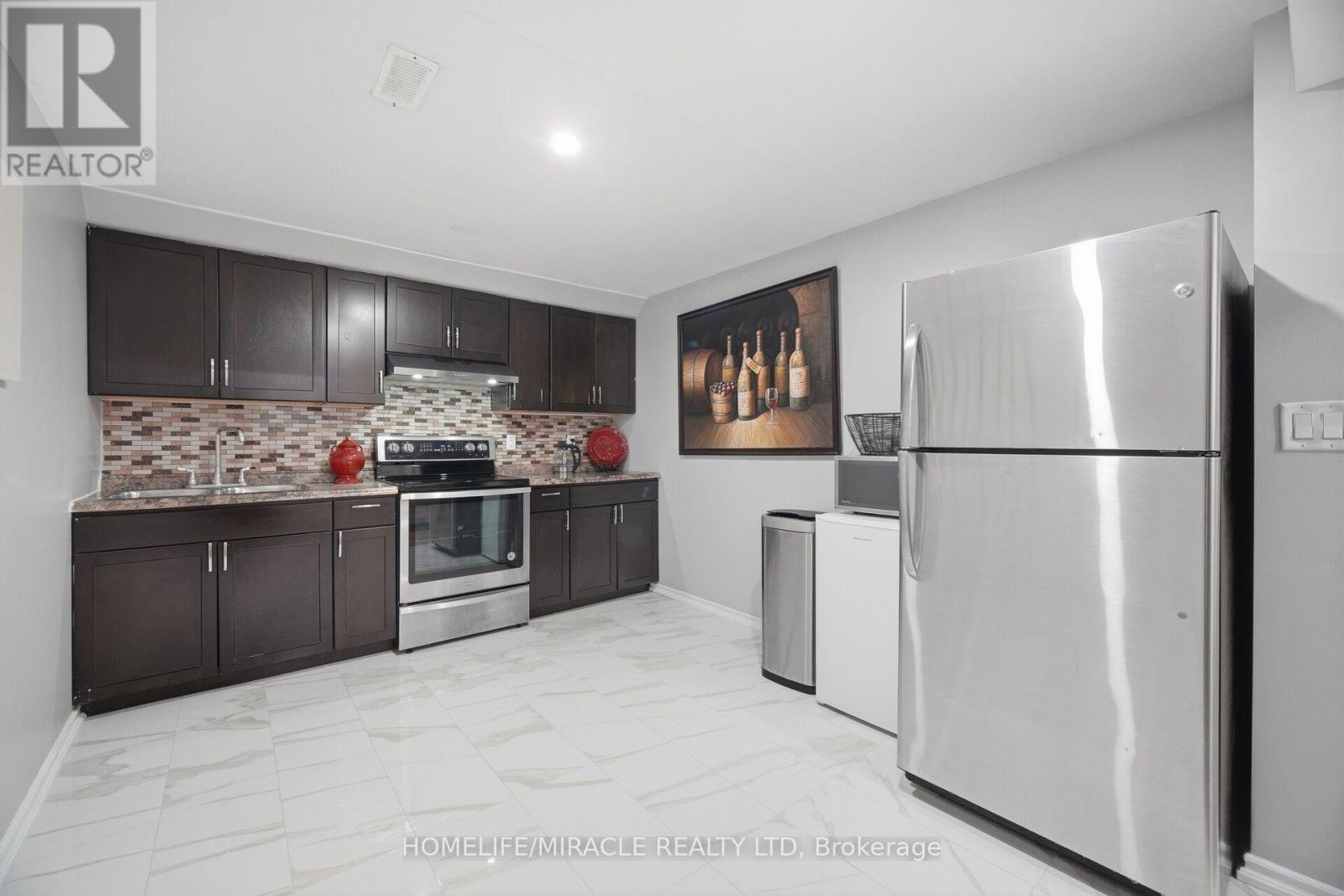 33 KLEMSCOTT ROAD - Image 33