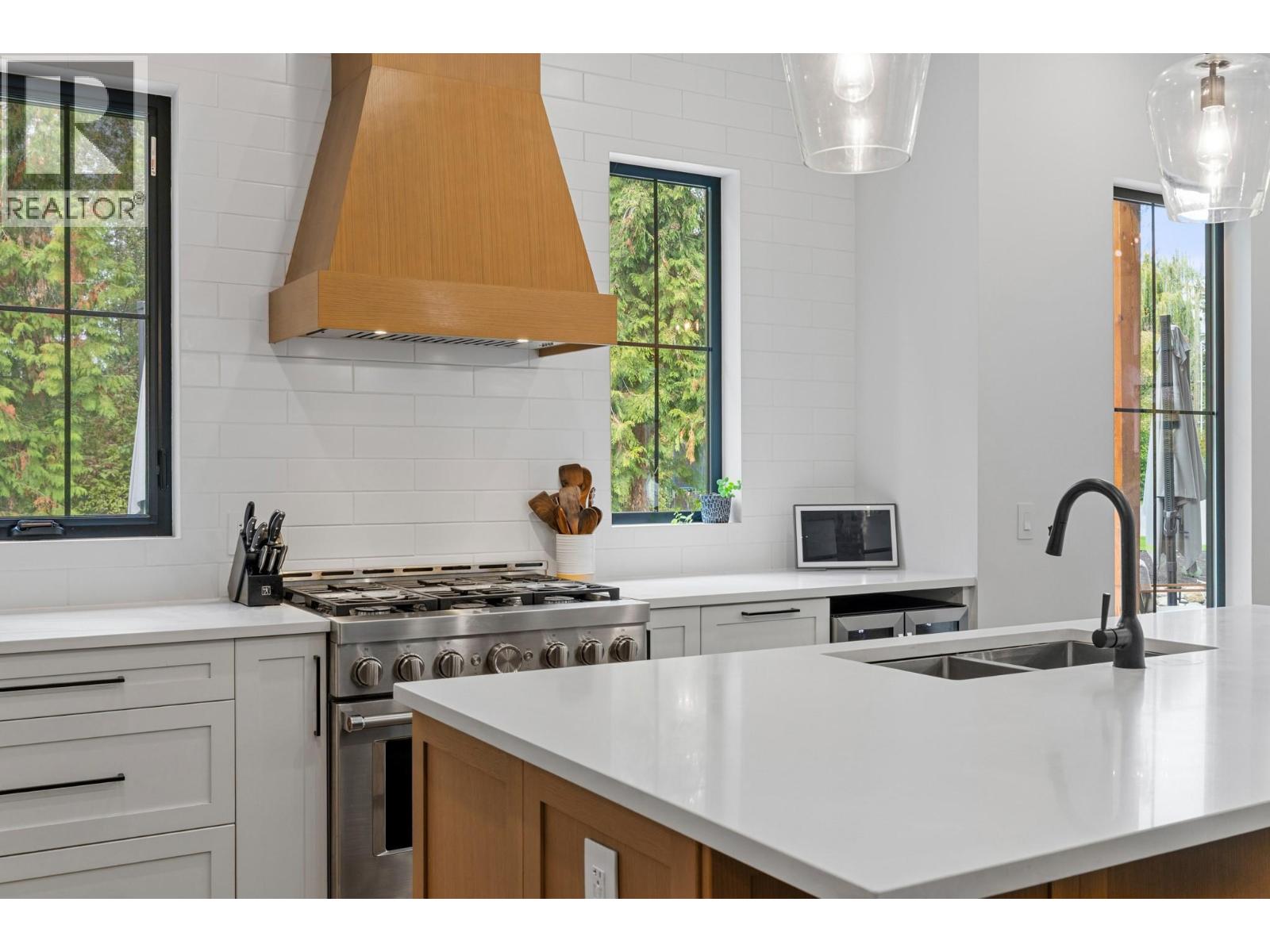 2475 Maquinna Road, Kelowna