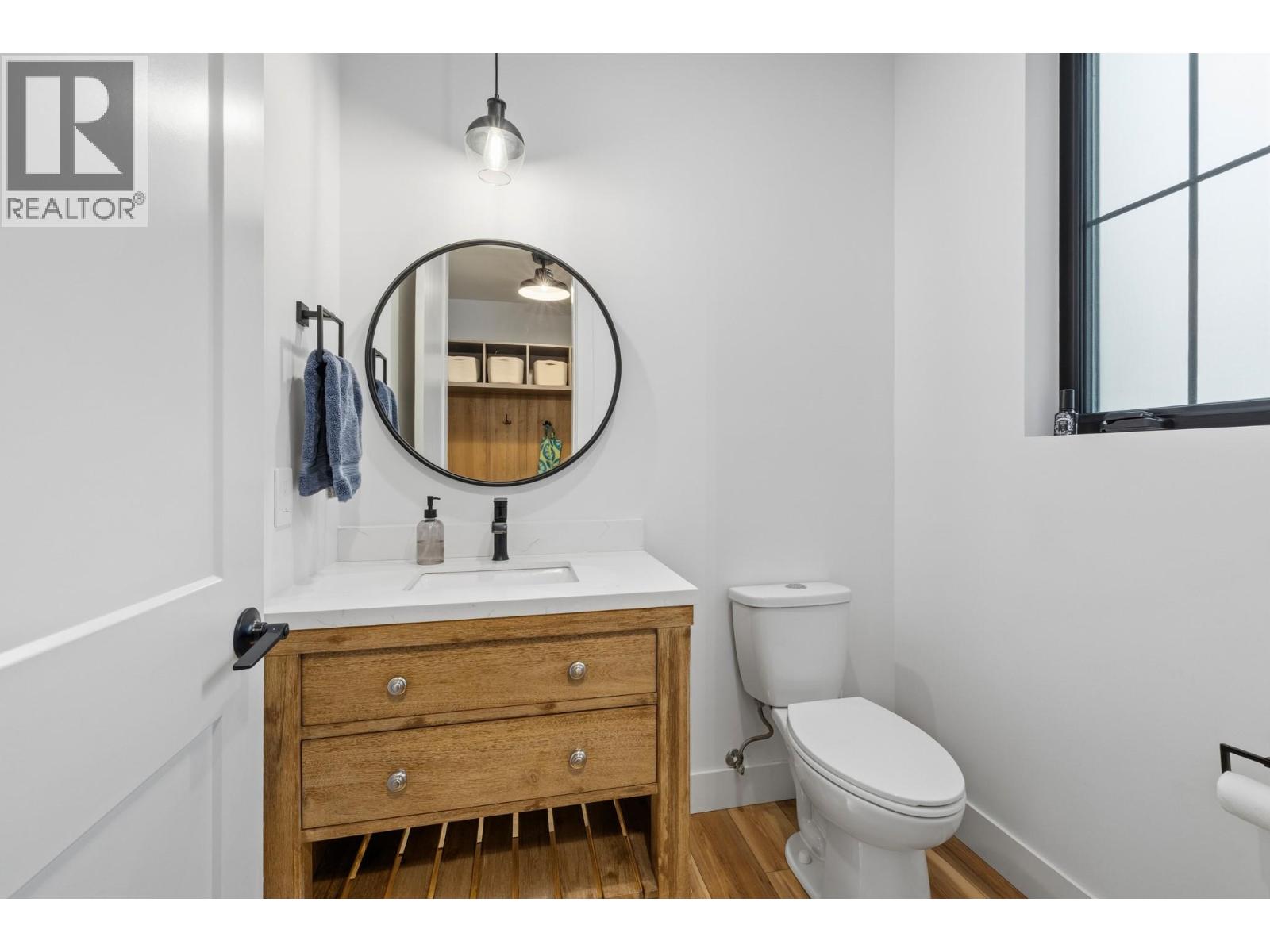 2475 Maquinna Road, Kelowna