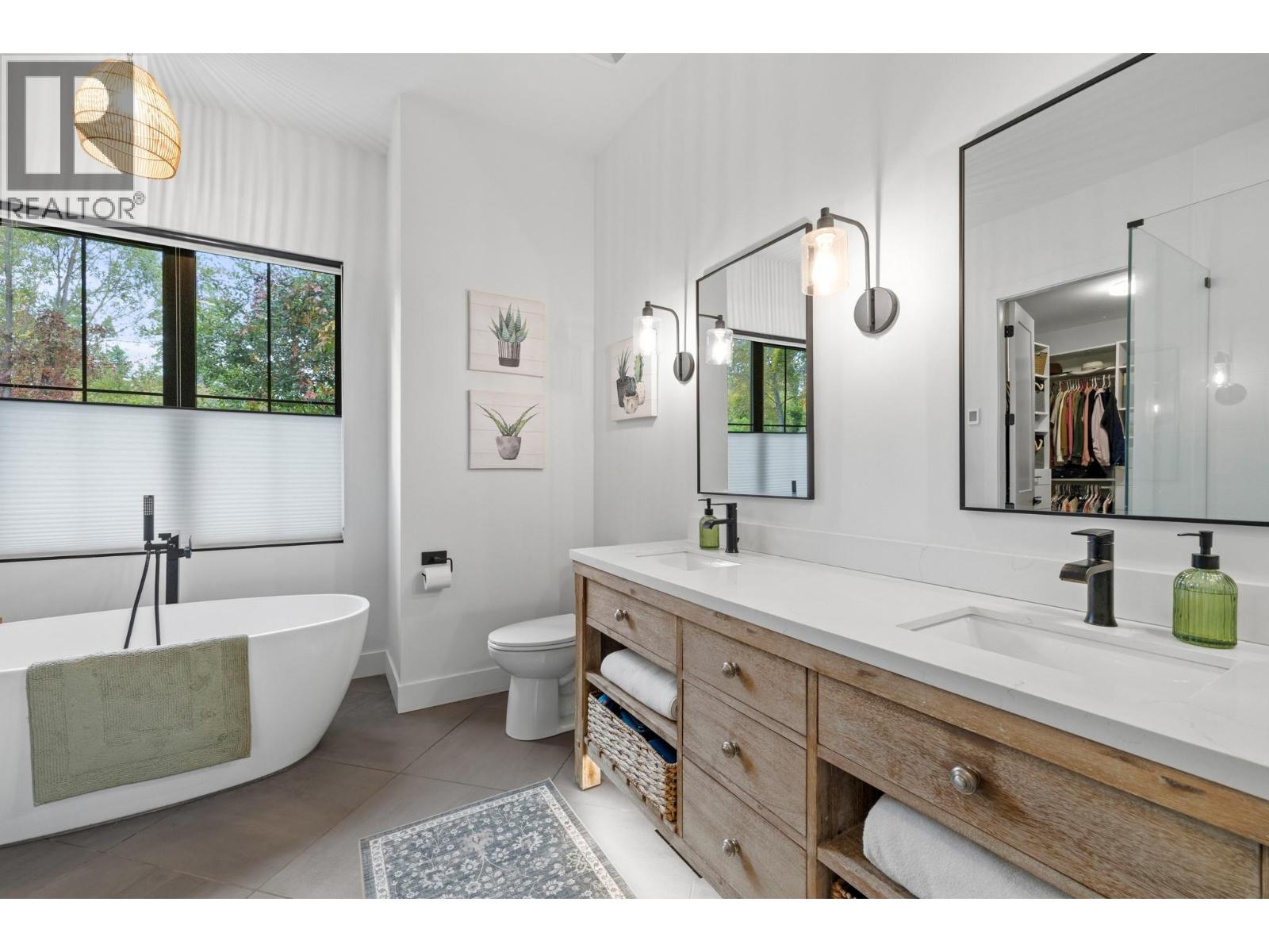 2475 Maquinna Road, Kelowna