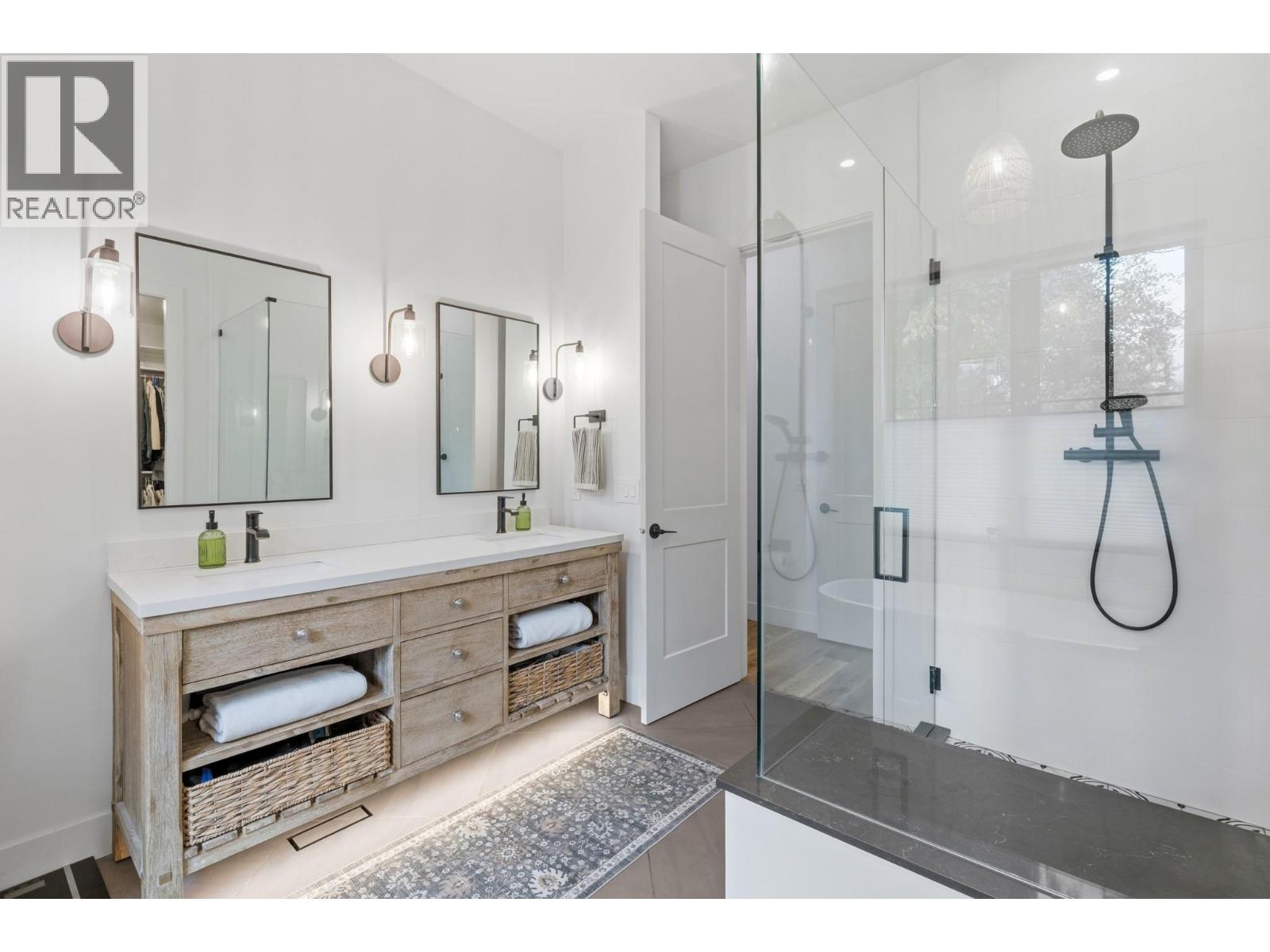 2475 Maquinna Road, Kelowna
