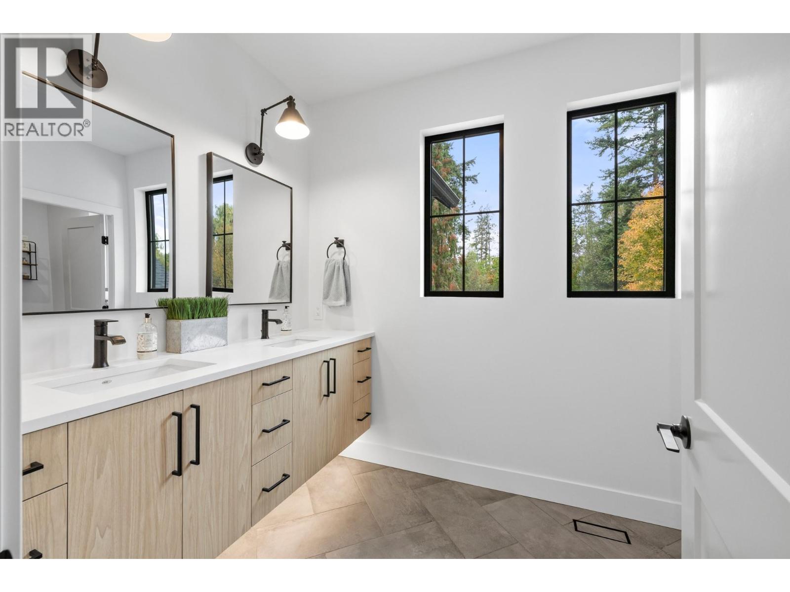 2475 Maquinna Road, Kelowna