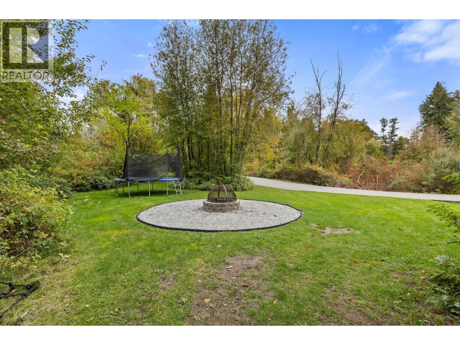 2475 Maquinna Road, Kelowna