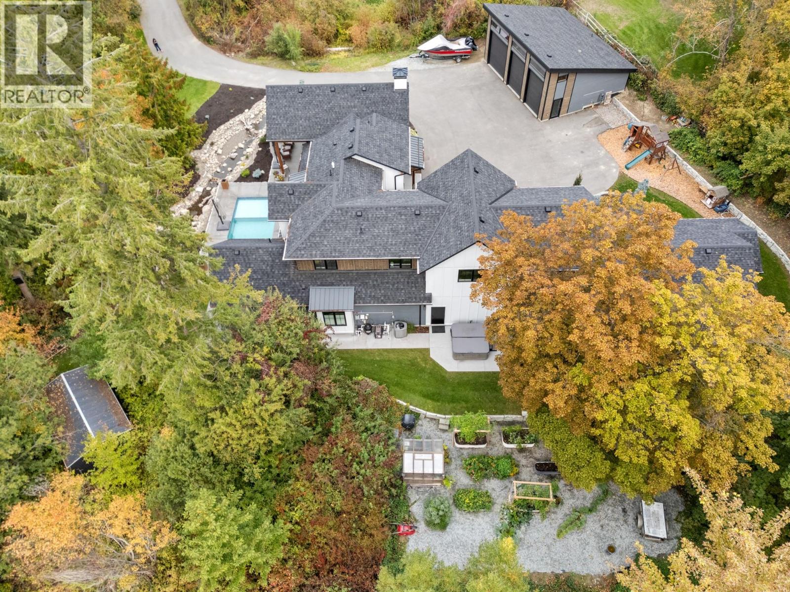 2475 Maquinna Road, Kelowna