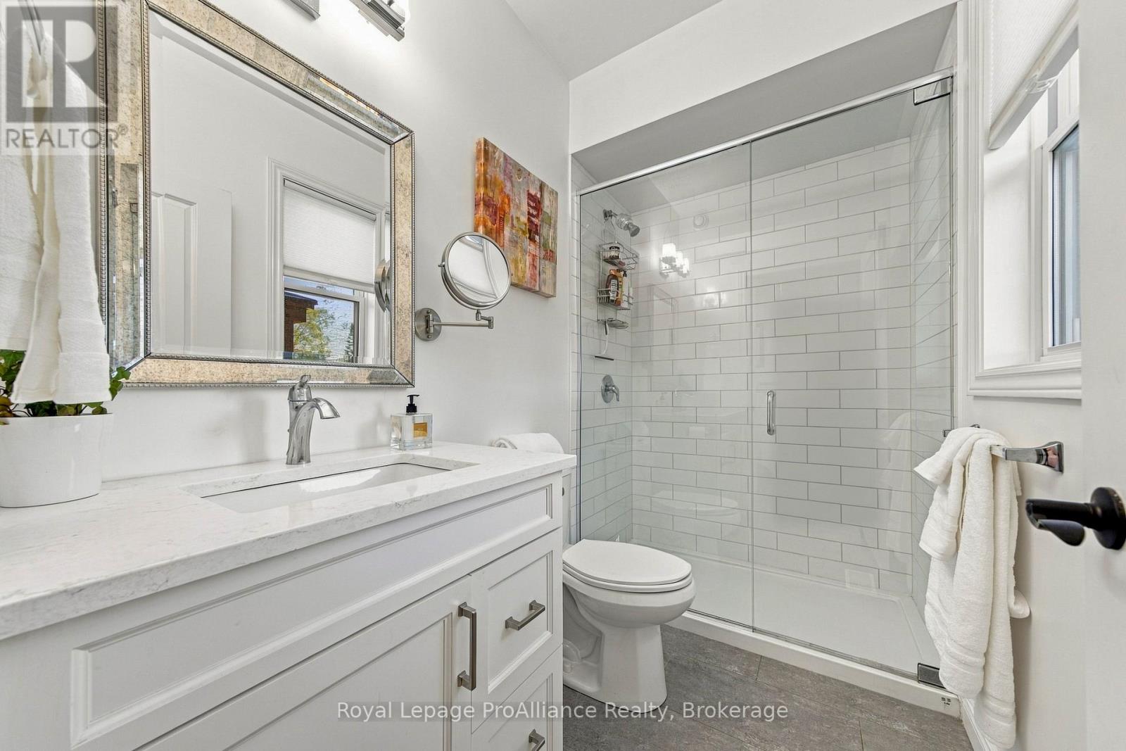 28 ABERDEEN STREET W - 36