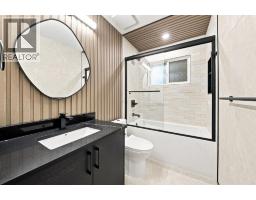 8304 11 Street SW - photo 12