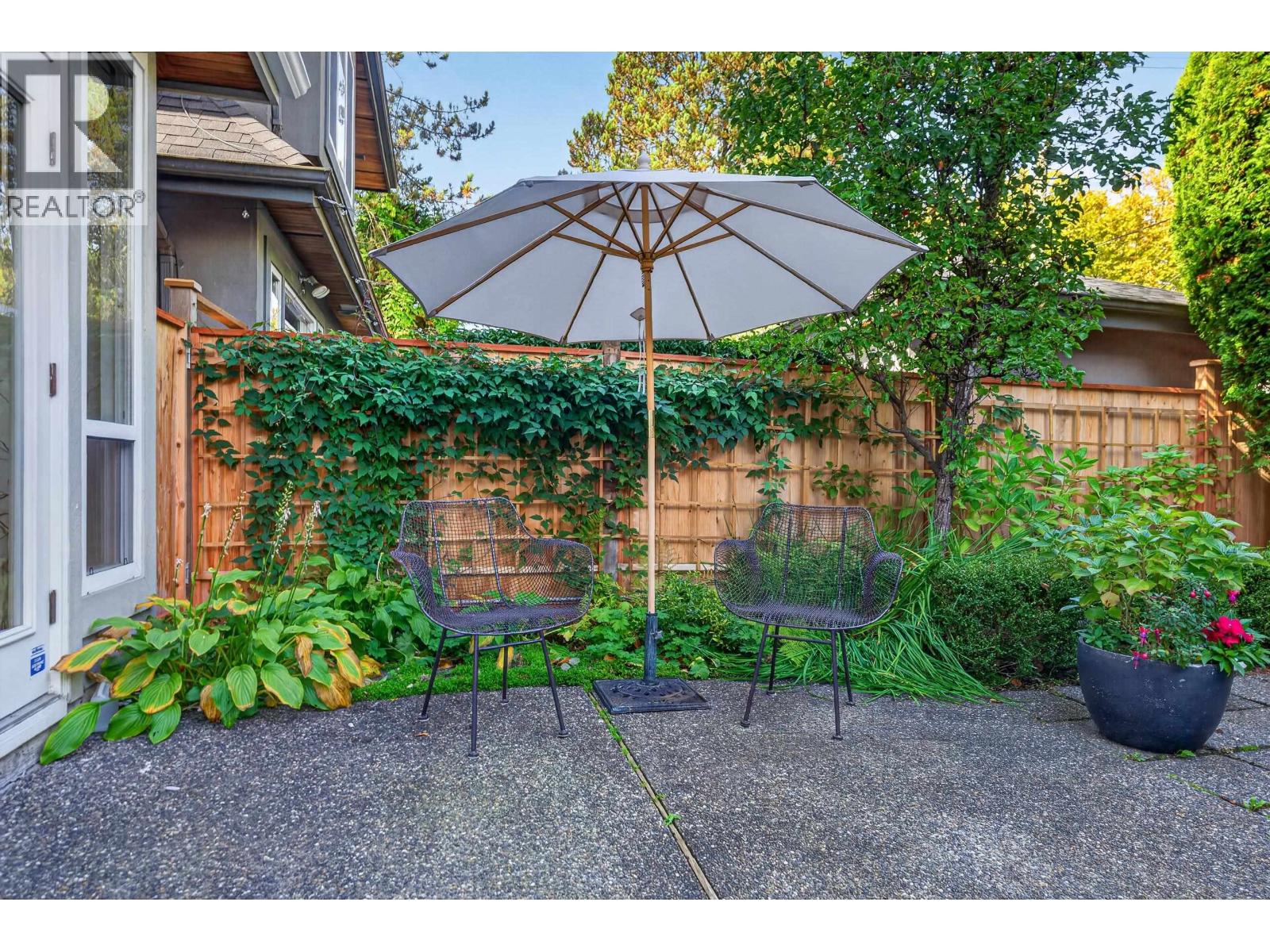 Photo of 135 E 43RD AVENUE 35