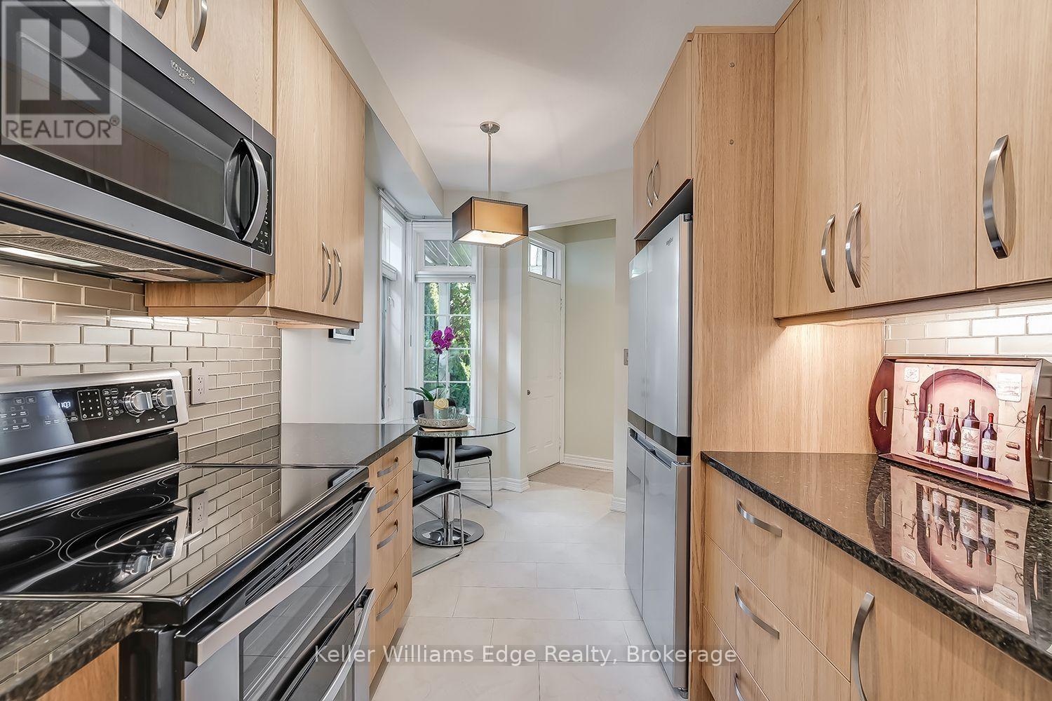 46 Sunnycroft Court West — photo 23
