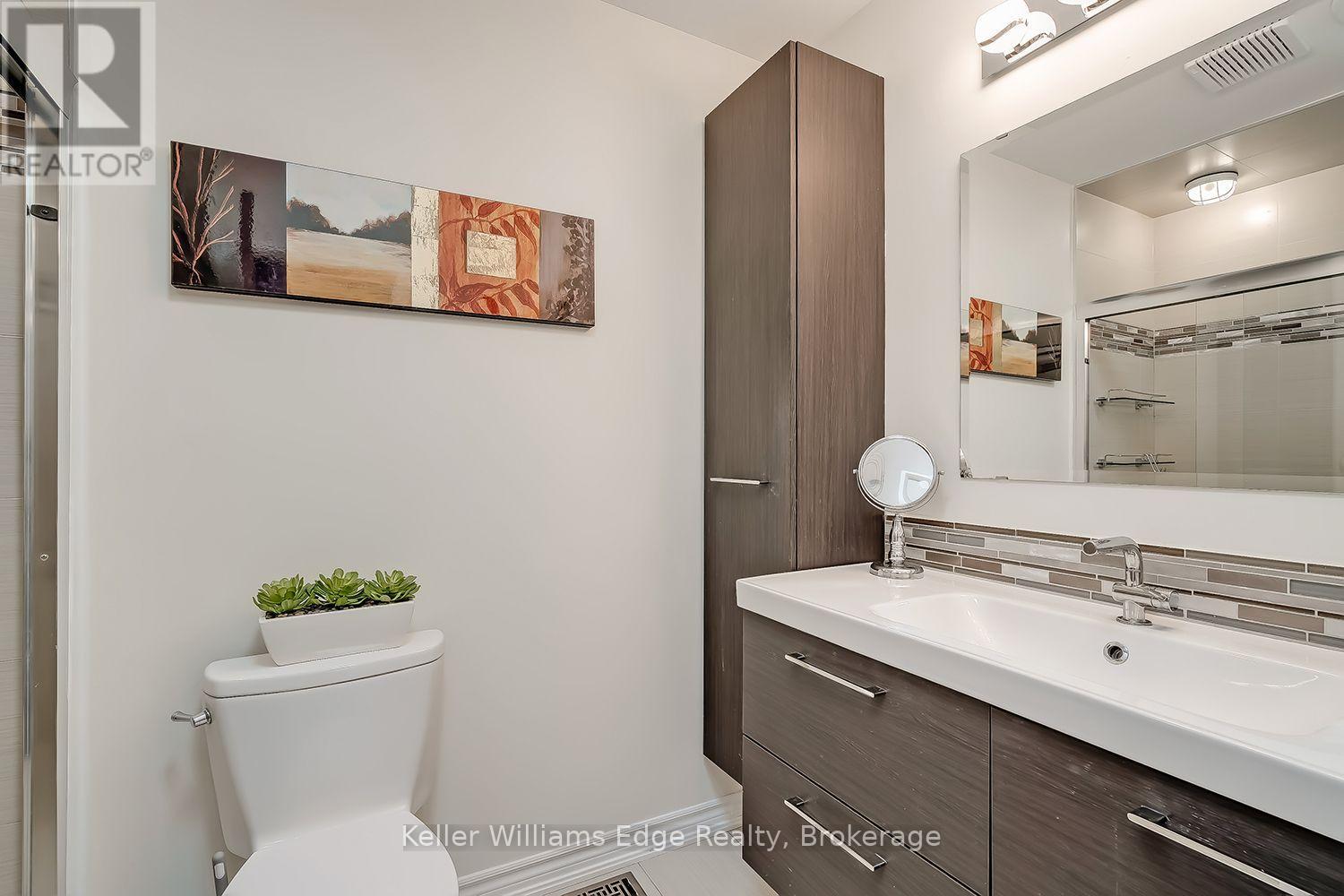 46 Sunnycroft Court West — photo 33