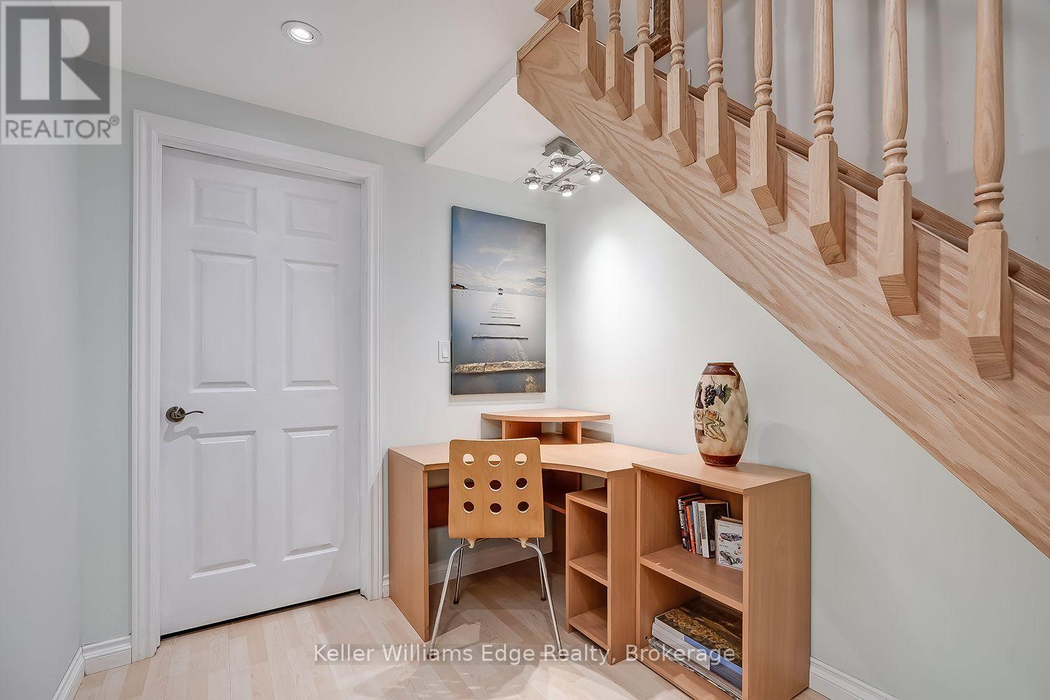 46 Sunnycroft Court West — photo 45