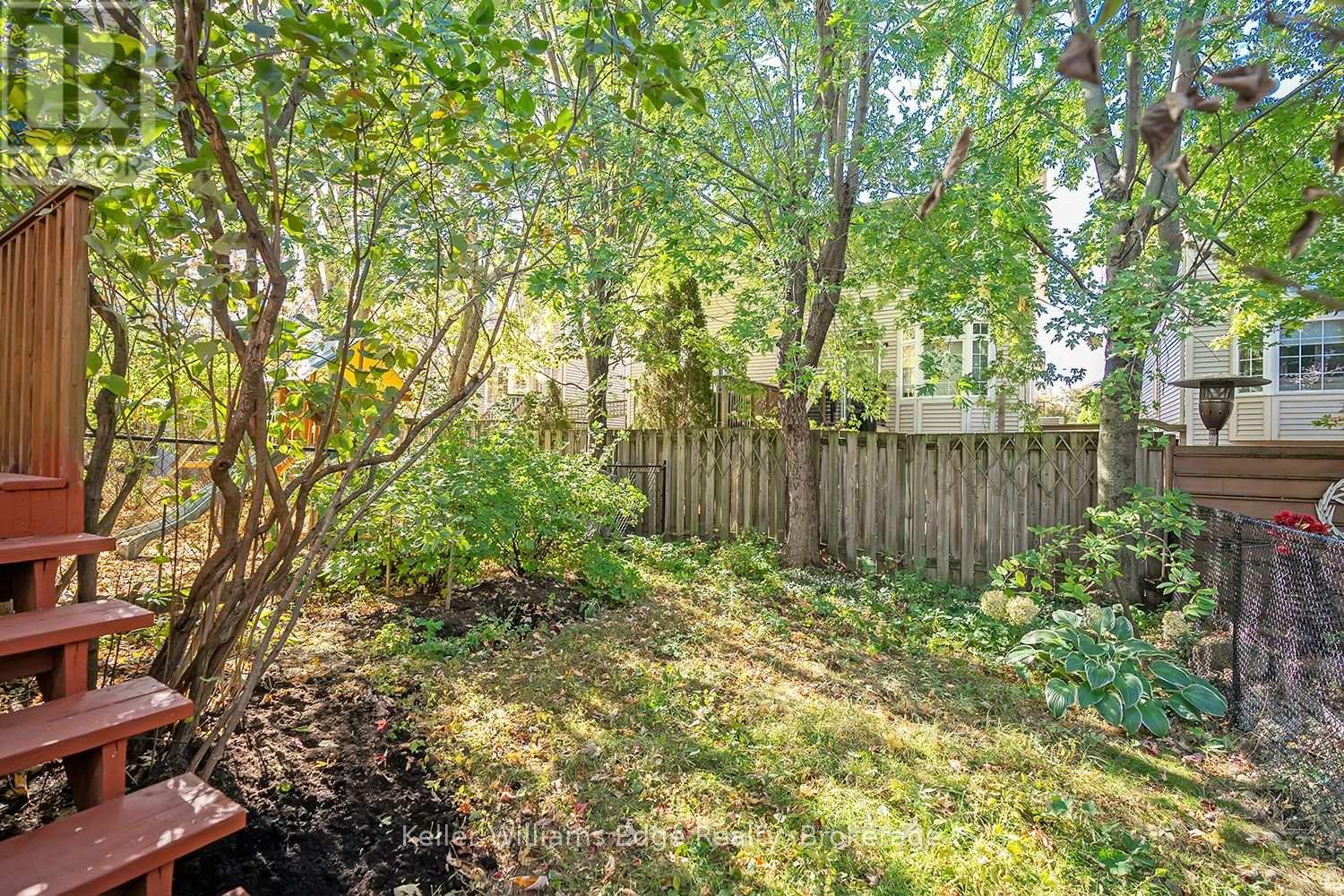 46 Sunnycroft Court West — photo 46
