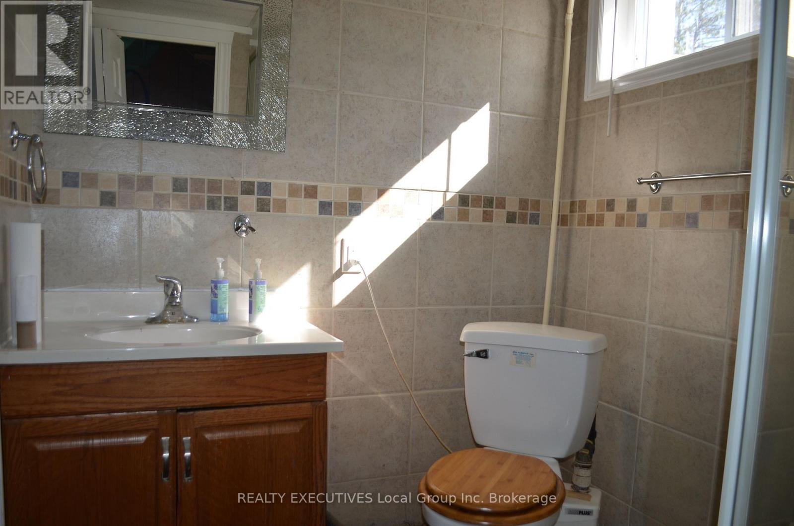 125 OTTAWA AVENUE - Image 42