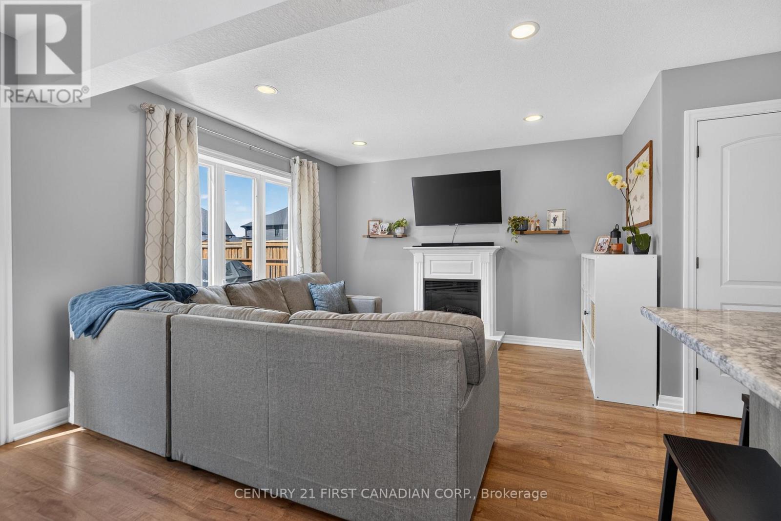 363 Beech Street — photo 8