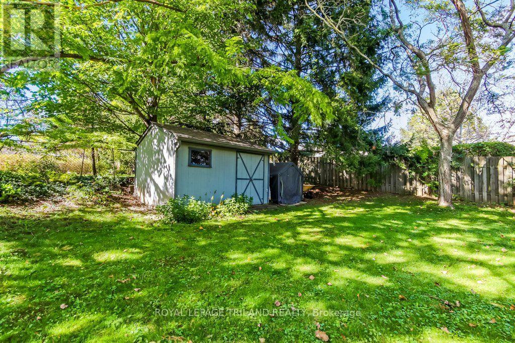 245 Currie Boulevard — photo 33