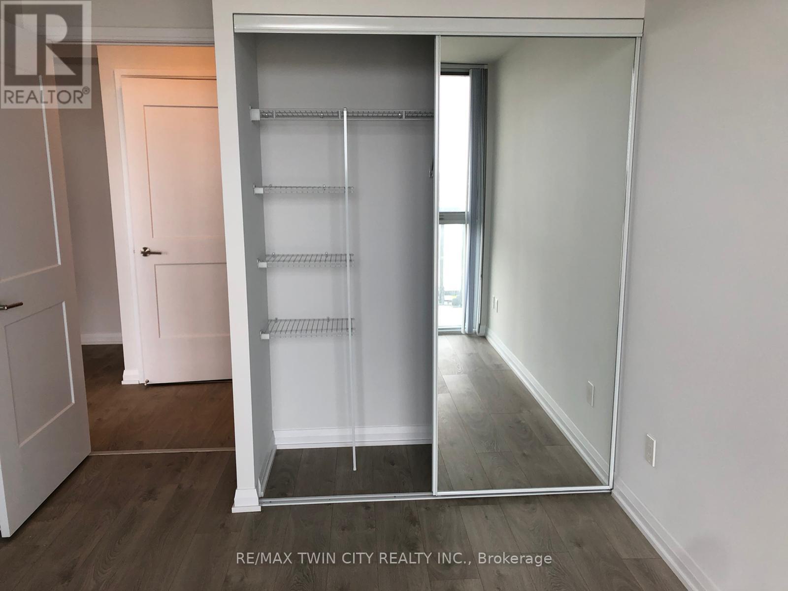 1601 - 7895 JANE STREET, Vaughan (Concord) — photo 4
