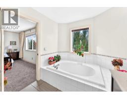 25 Discovery Ridge Hill Sw, Calgary, AB T3H4Y5 Photo 25