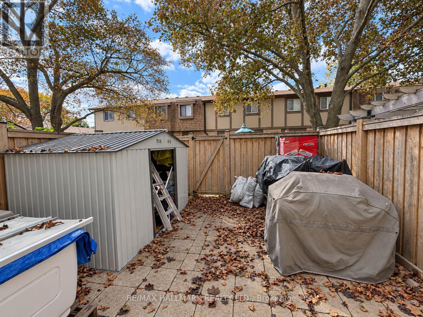 81 Hansen Road North — photo 23