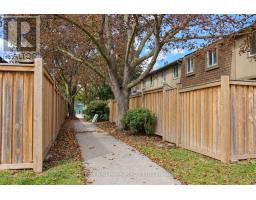 98 - 81 Hansen Road N, Brampton, ON L6V3C7 Photo 24