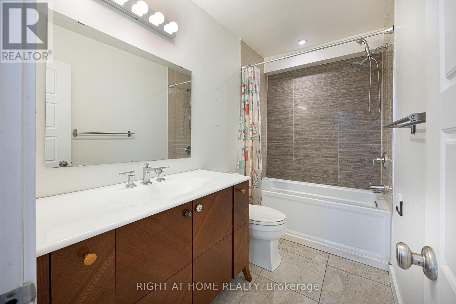 725 INDIAN ROAD - 12