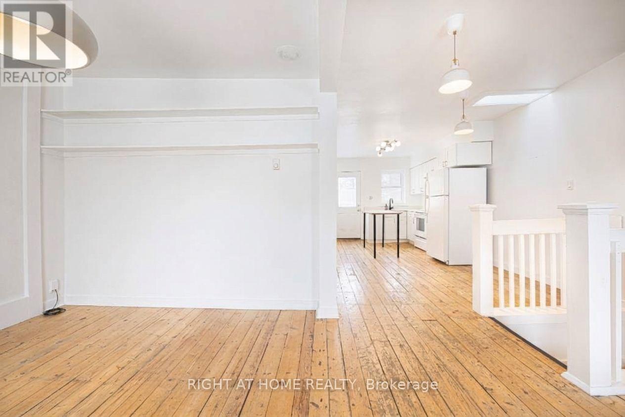 725 Indian Road, Toronto, ON photo 5