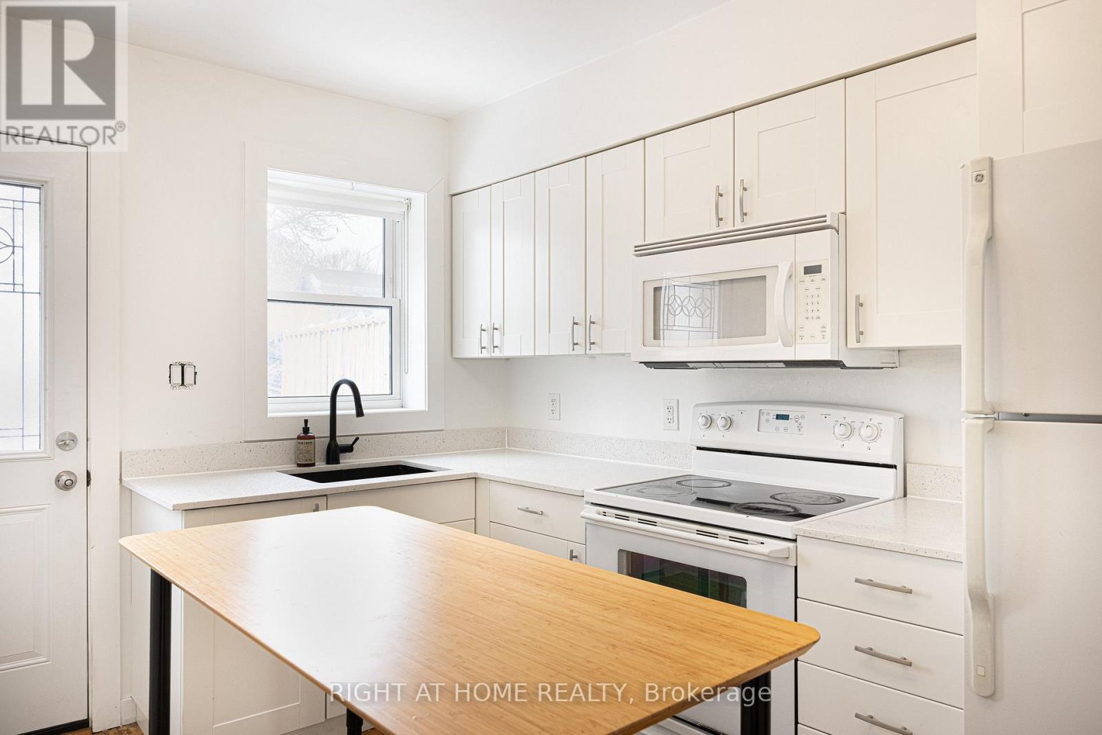 725 Indian Road, Toronto, ON photo 8