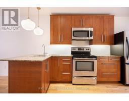 725 Indian Road, Toronto, ON M6P2E2 Photo 19