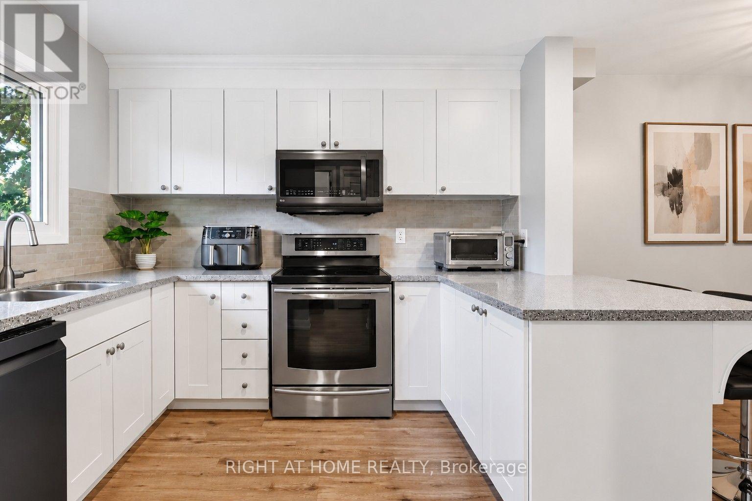 #159 2050 UPPER MIDDLE ROAD - 5